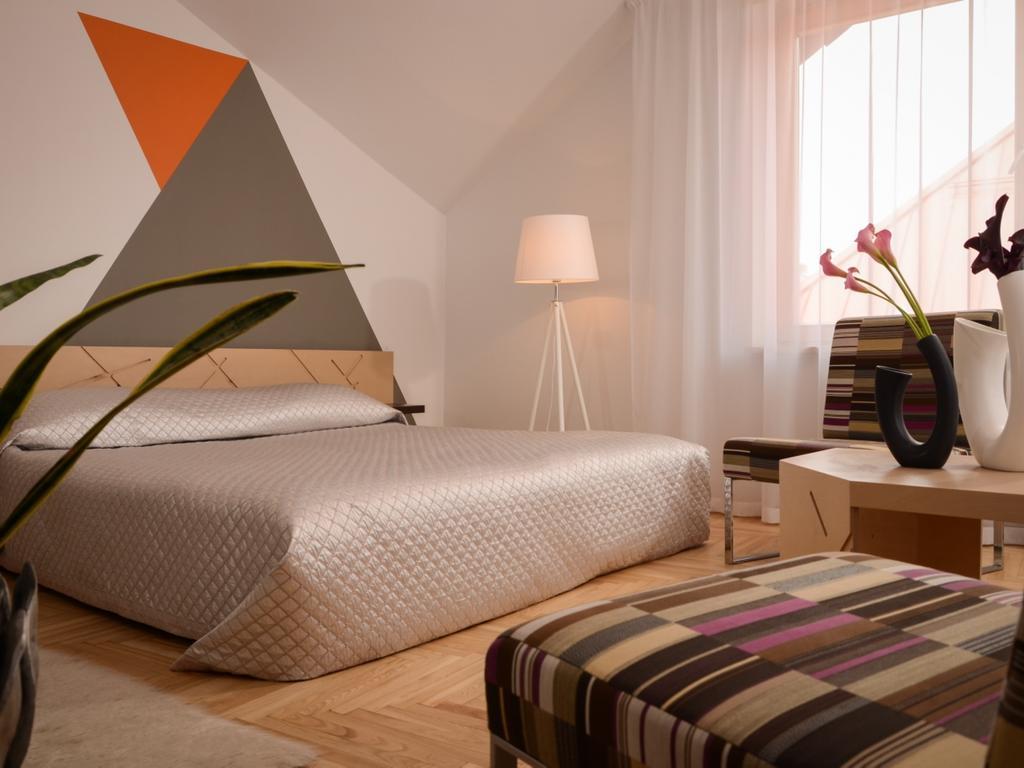 Mans Nams - Self Check In Hotel Saldus ห้อง รูปภาพ