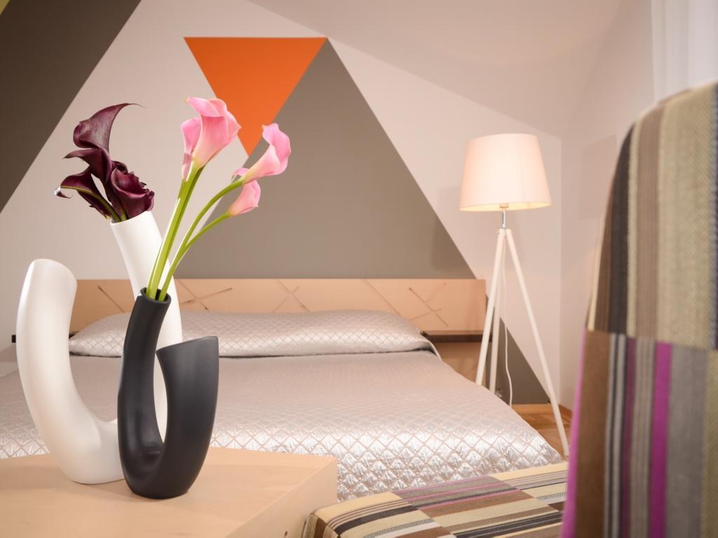 Mans Nams - Self Check In Hotel Saldus ห้อง รูปภาพ